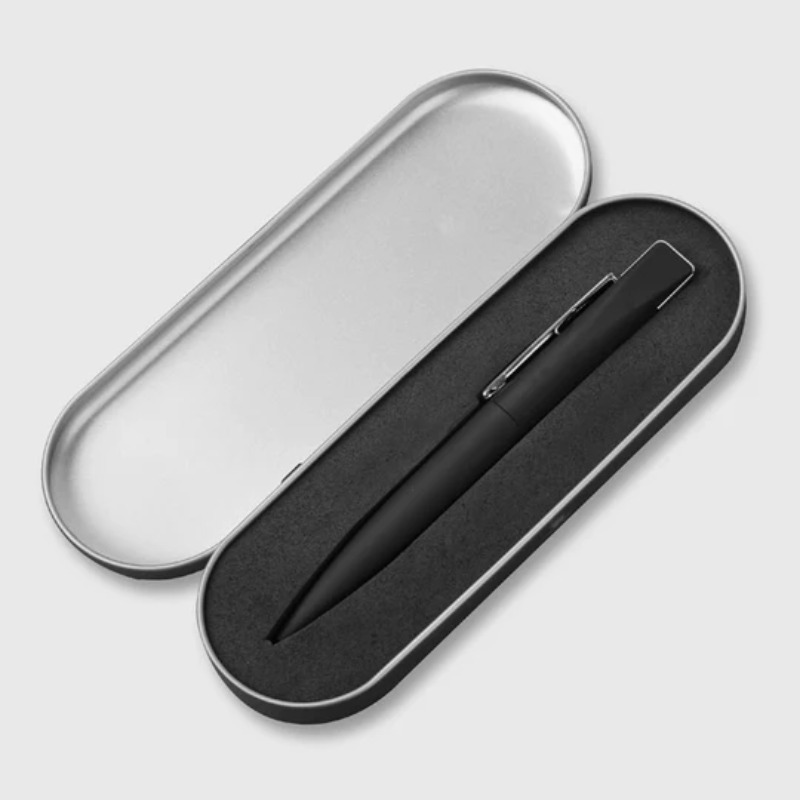 Rubber pen with flash memory